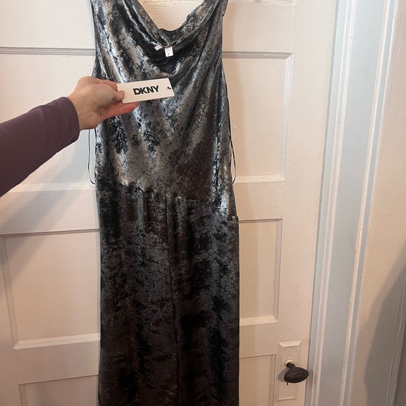 New! DKNY Cowl Neck Liquid Velvet Dress Size Medium ($119 retail) nwt - Picture 2 of 2